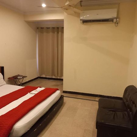 Hotel Tulip Inn Rawalpindi Ngoại thất bức ảnh