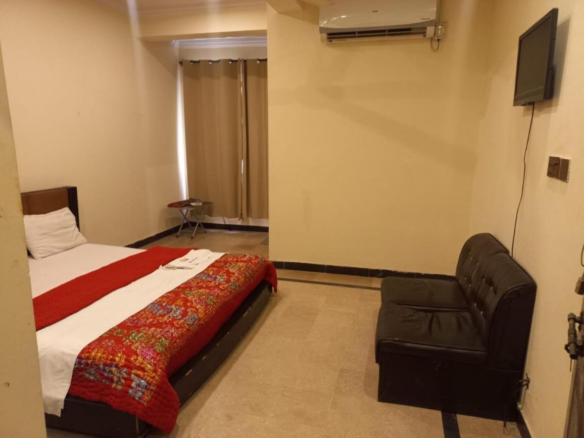 Hotel Tulip Inn Rawalpindi Ngoại thất bức ảnh